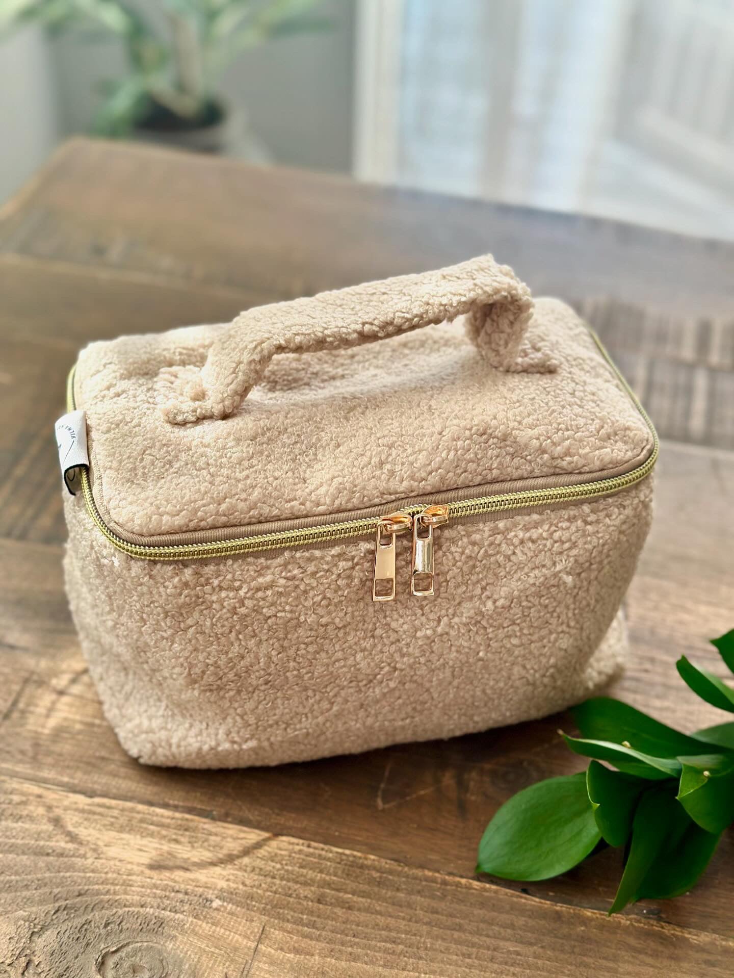 TEDDY BEIGE snyrtitaska stór
