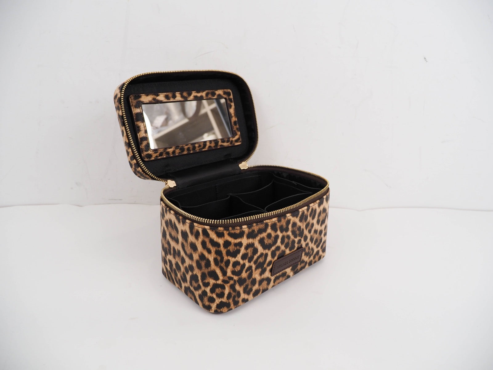 Vilma Home Beauty Case