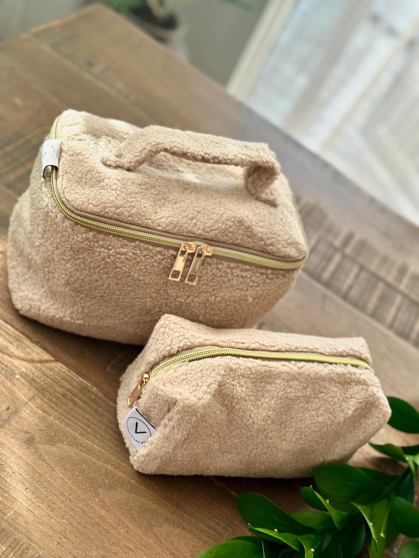 TEDDY BEIGE snyrtitaska stór
