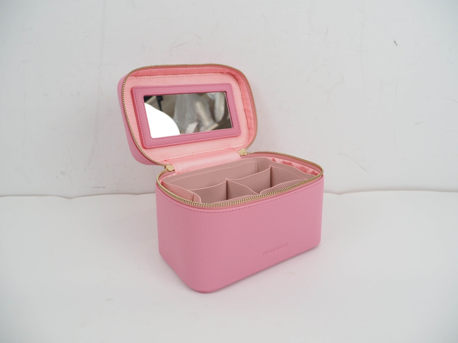 Vilma Home Beauty Case