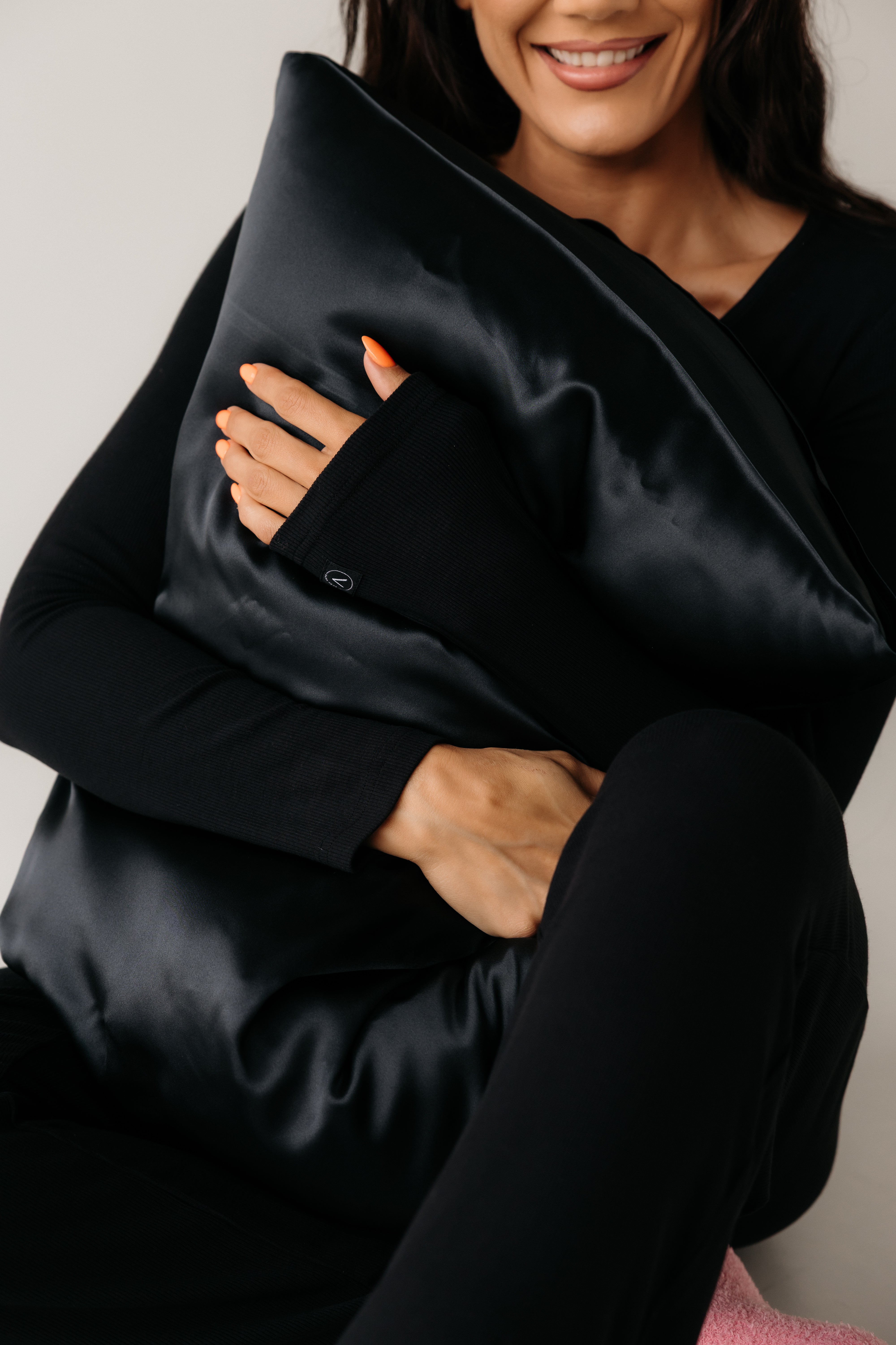 Vilma Home Ribbed náttfatasett - SVART